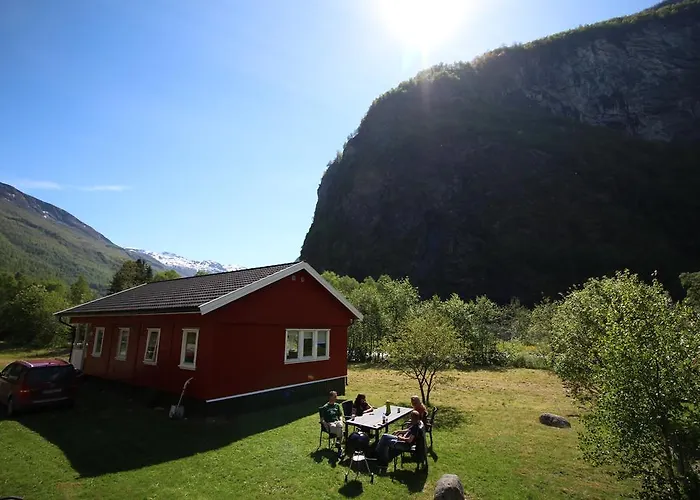 Steinsholen Holiday Home